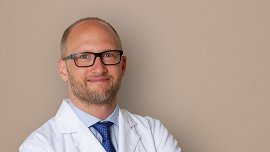 Dr. med. Tobias Gramann, Facharzt FMH Urologie - Schwerpunkt operative Urologie